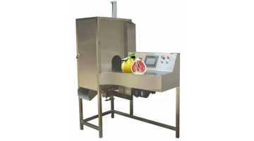 Apple Peeled and Cored Slicer